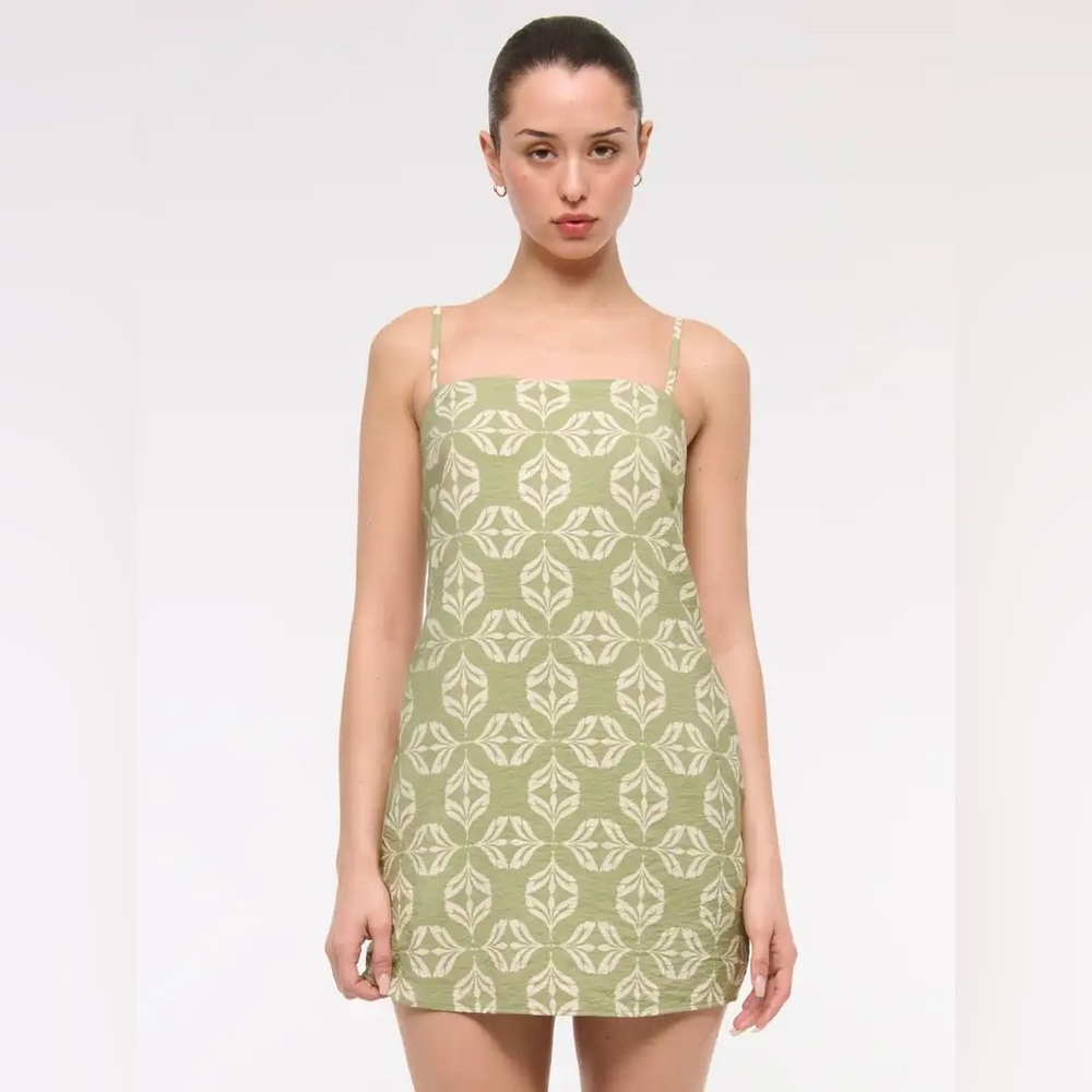Straight Neck Slip Skort in green & white pattern